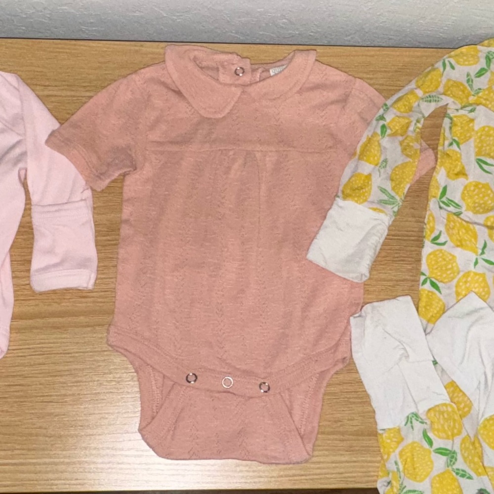 Kate Quinn and little SLEEPIES 3-6M